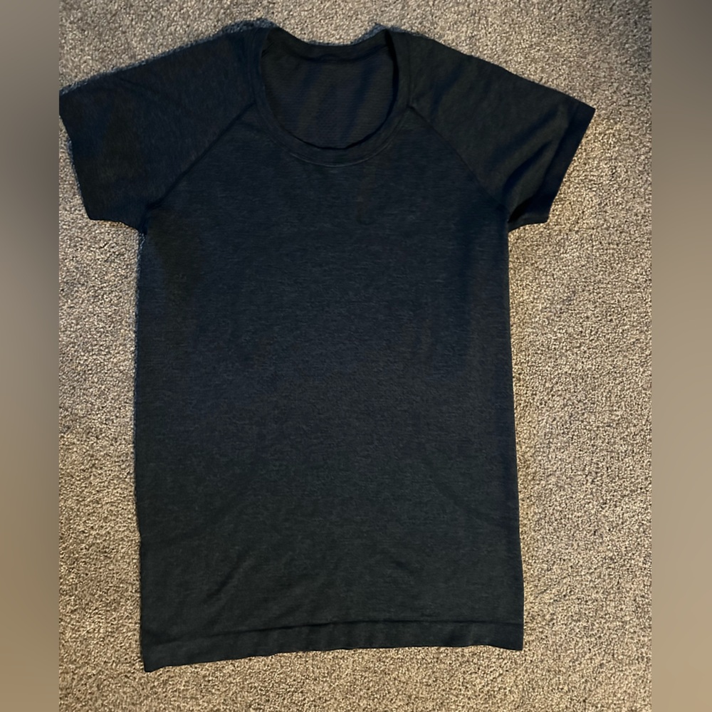 Lululemon swiftly tech short sleeve shirt